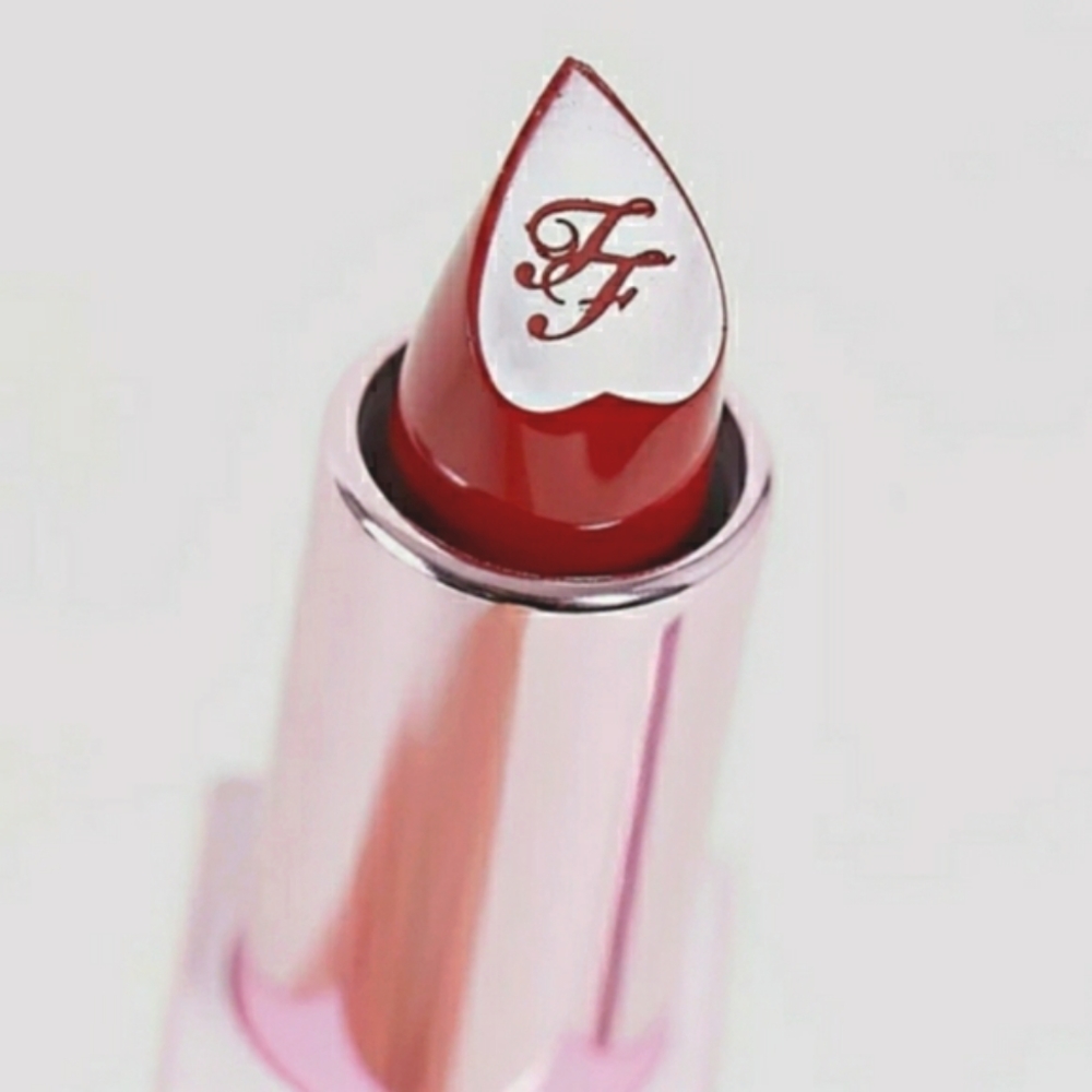 ❇️🧚‍♀️BE TRUE TO YOU Too Faced Lady Bold Em-Power Pigment Lipstick NWT